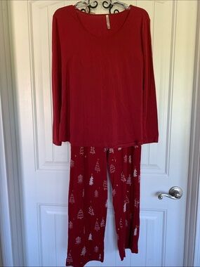 Soma Red Long-Sleeve Holiday Tree Pajama Set